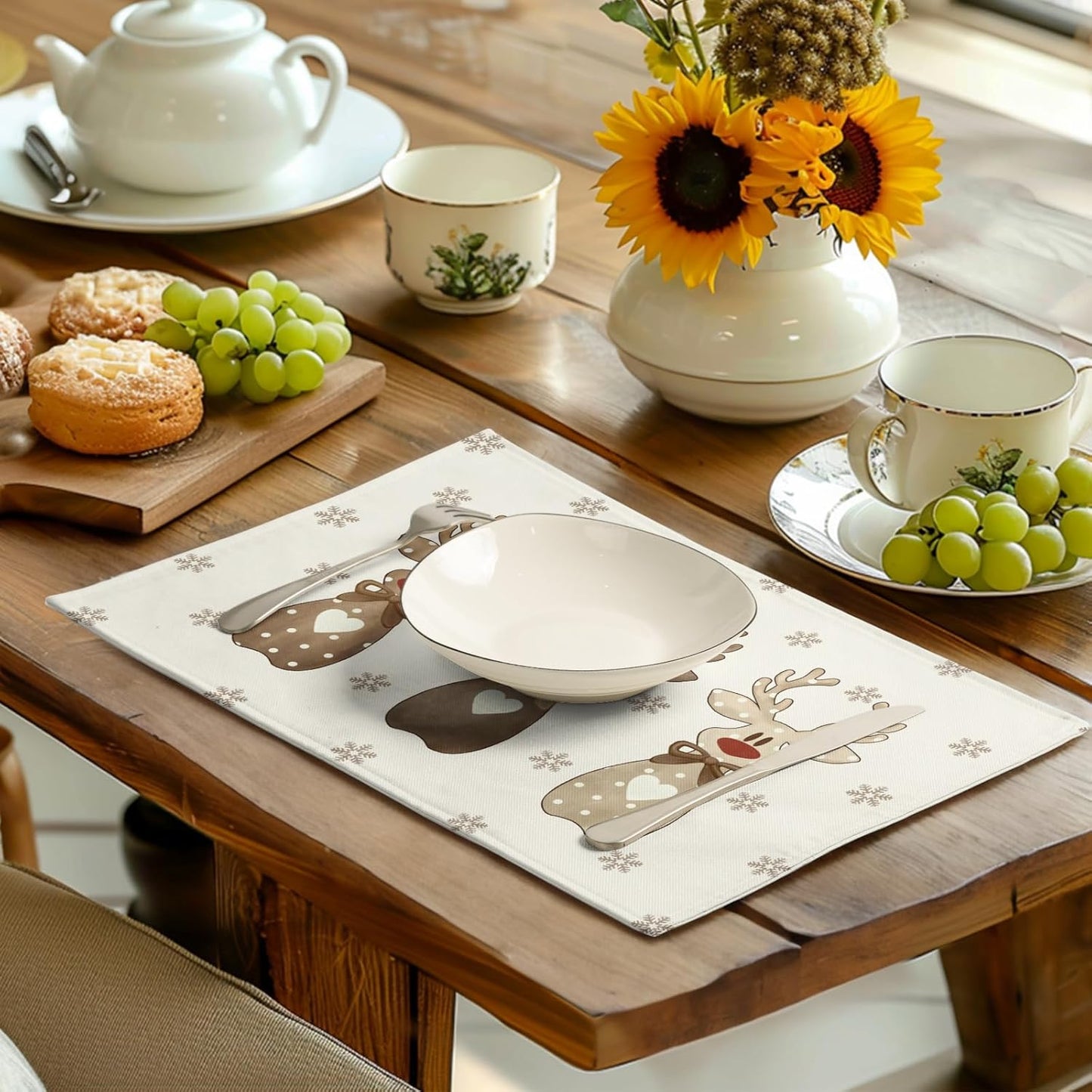 Christmas Reindeer Snowflakes Placemats Set of 4 Xmas Cute Elk Deer Place Mats 12x18 Seasonal Winter Holiday Farmhouse Linen Table Mats for Party Kitchen Dining Outdoor Indoor Decor