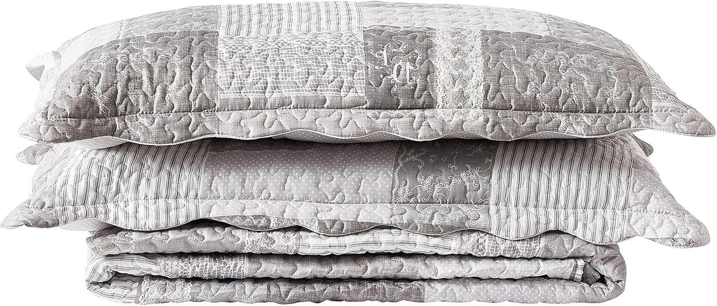 Brilliant Sunshine Grey Heart Love, Floral and Lace Patchwork, 3-Piece Quilt Set with 2 Shams, Reversible Bedspread, Soft Lightweight Coverlet, All-Season, King, Grey
