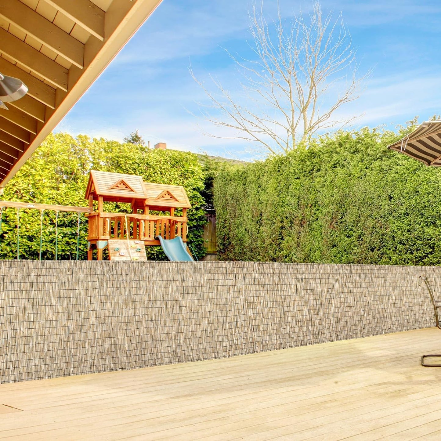 Natural 5.6FT X 16.4FT Reed Fencing Roll, Balcony Privacy Reed Shade Bamboo Fencing Garden Fence Border, Wind Block Sunshade Fence Screen for Outdoor Yard Patio Flower Bed Edge