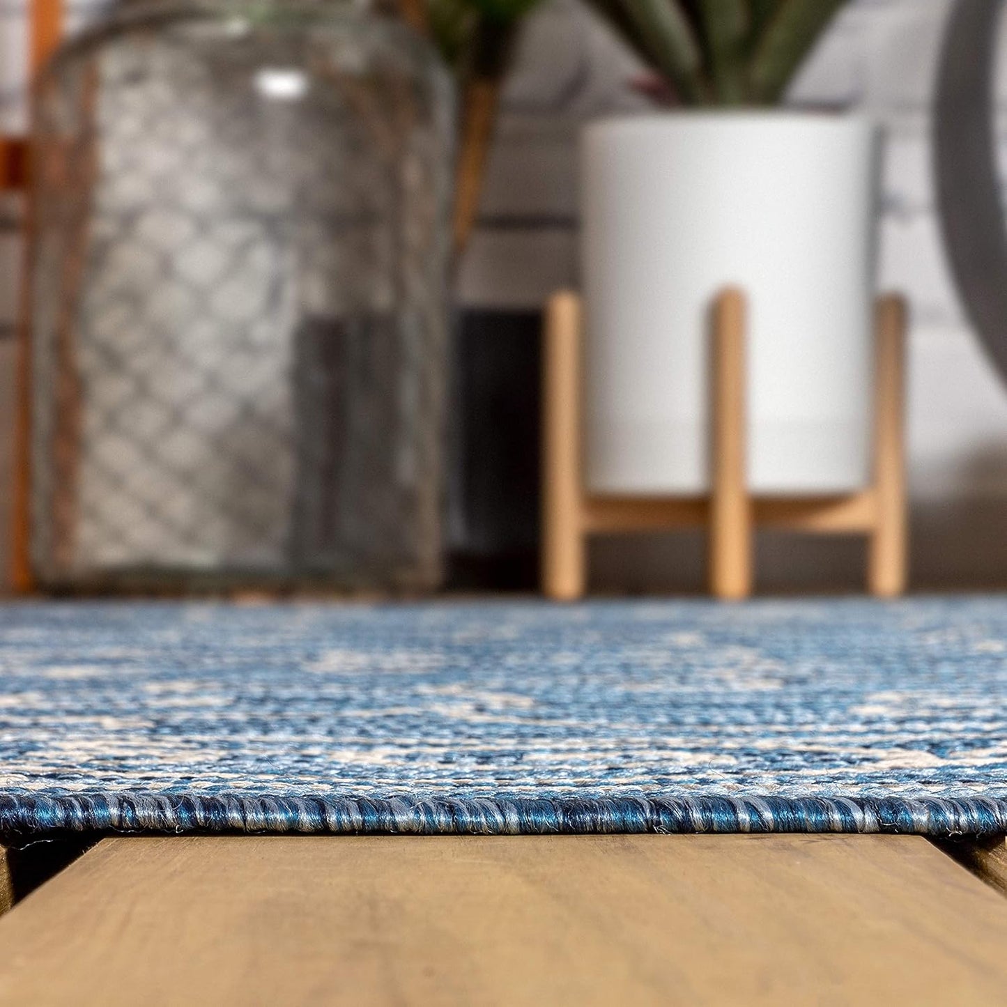 JONATHAN Y Vintage Filigree Indoor Outdoor Square Area Rug 6X6 Navy/Gray, Charleston Textured Weave for Backyard, Patio, Porch, Easy-Cleaning, High Traffic, Pet-Friendly, Non-Shedding (SMB106D-6SQ)