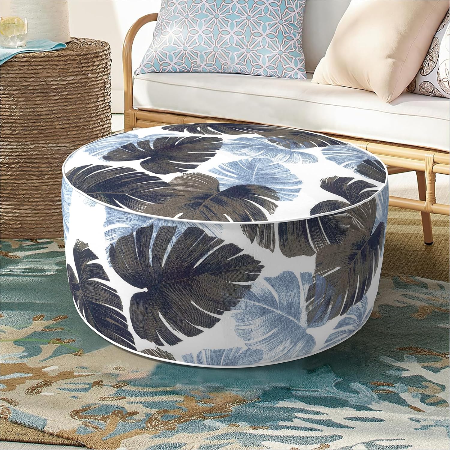 Patio Furniture & Accessories