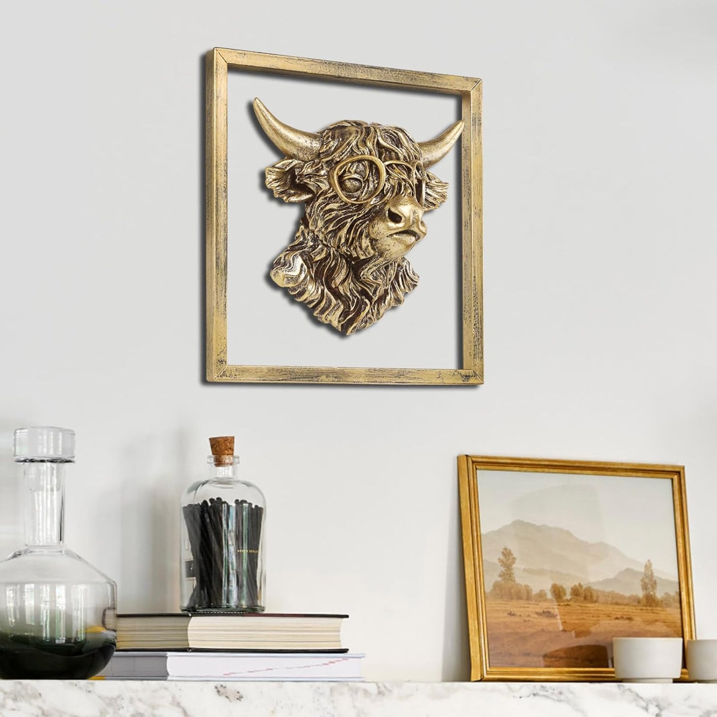 Animal Heads Wall Decor (Includes Metal Frame) Resin Animals Sculptures Head Wall Hanging Decoration Gold vintage Wall Sculpture for Living Room Bedroom Office(Highland cattle)