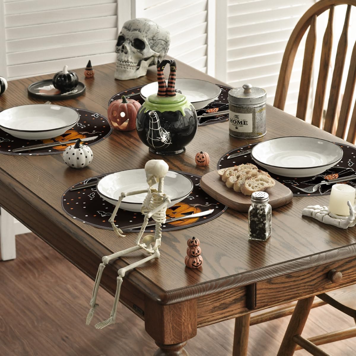 Artoid Mode Cat Ghost Pumpkins Halloween Round Placemats Set of 4, 14 Inch Table Mats for Party Kitchen Dining