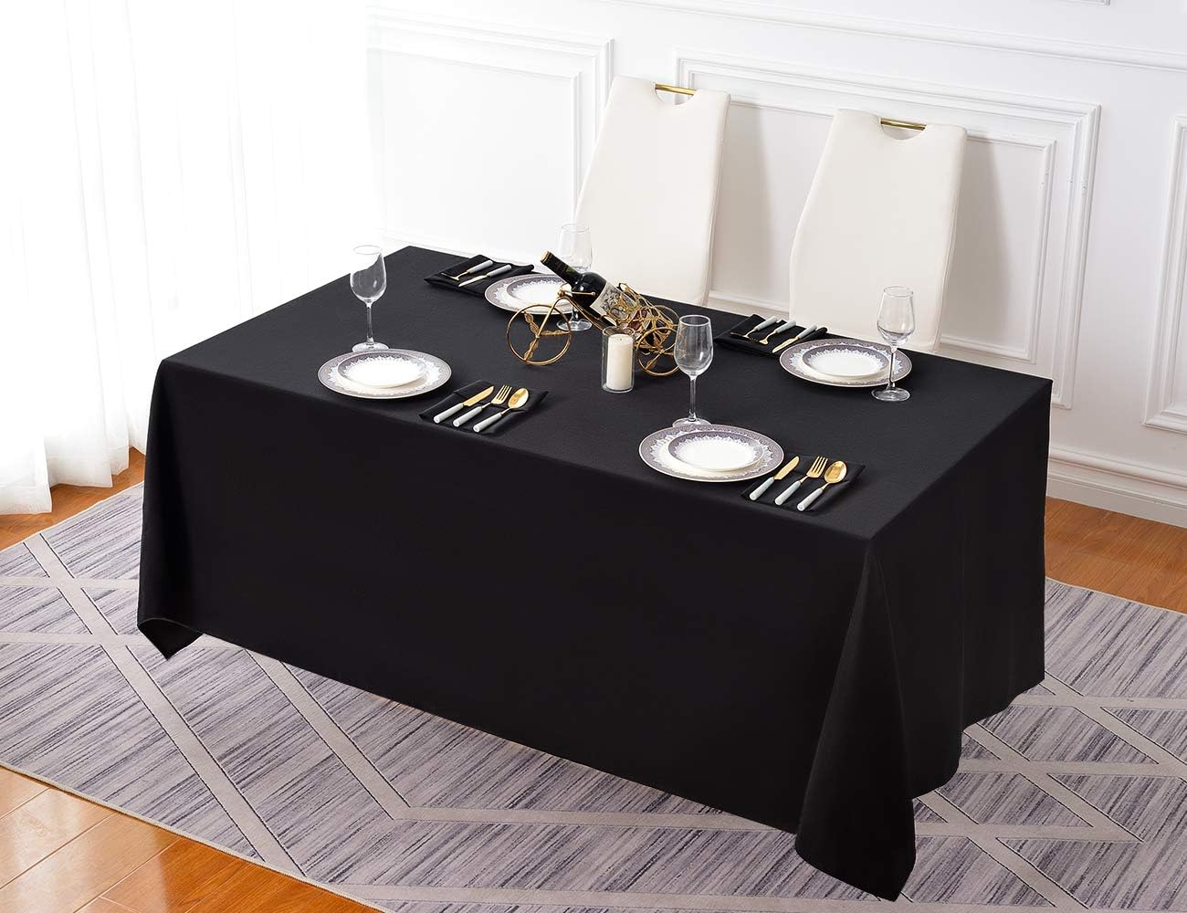 Surmente Black Tablecloth 90 x 156-inch Rectangular Polyester Table Cloth for Weddings, Banquets, or Restaurants