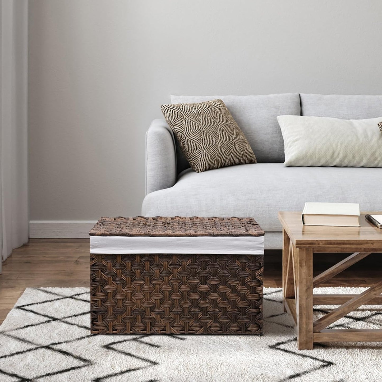 Wicker Storage Basket with Lid, 27.7 Gallon (105L) Large Blanket Basket with Lid, Woven Storage Bin with Handles, Removable Liner, Metal Frame, Foldable, for Bedroom, Laundry Room, Brown