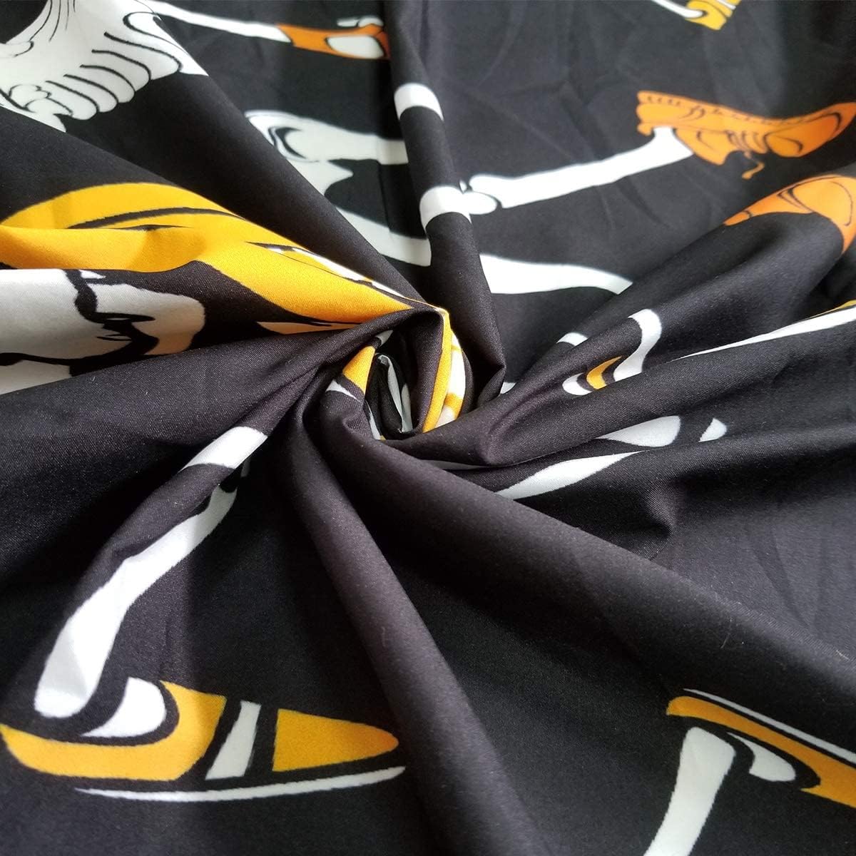 NASKY Halloween Wall Tapestry - Skull Trippy Black and White for Room Party Decor (59.1" X 78.7" - 150x200cm)