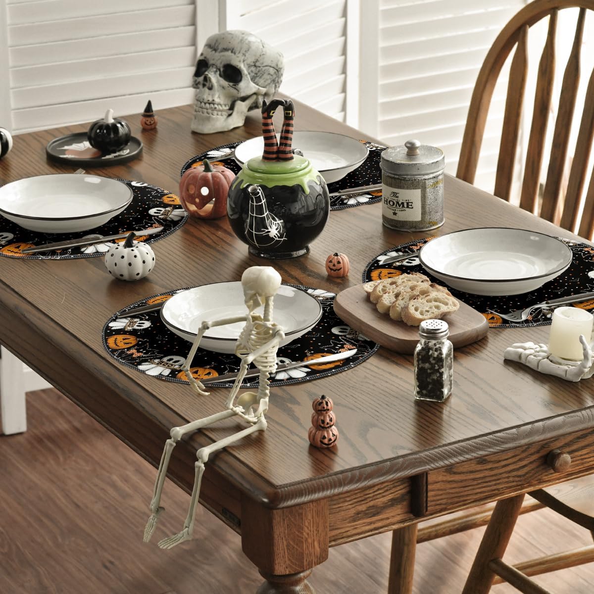 Artoid Mode Ghost Cat Halloween Round Placemats Set of 6, 14 Inch Table Mats for Party Kitchen Dining