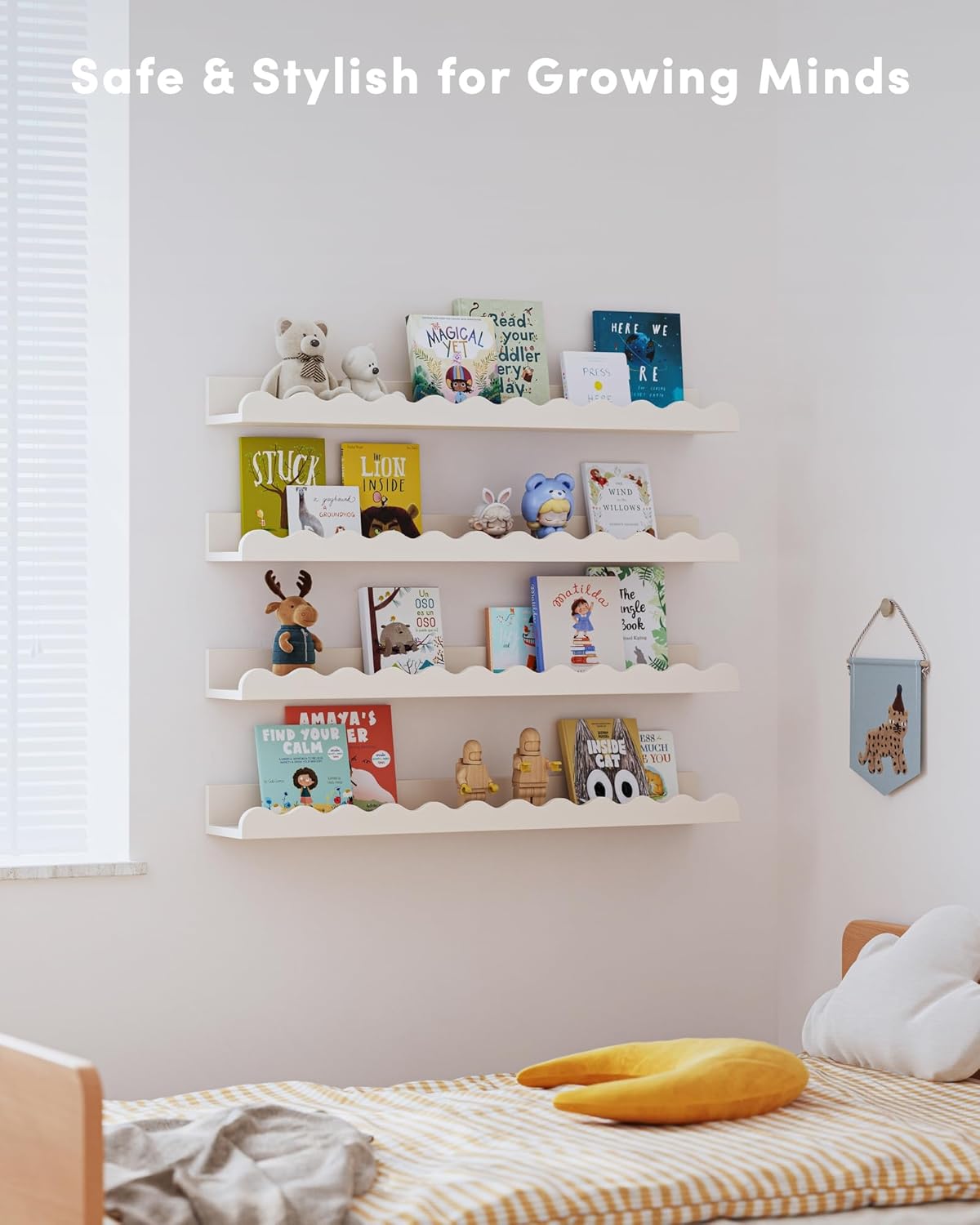 Nusery Shelves (White, 23 Inches)