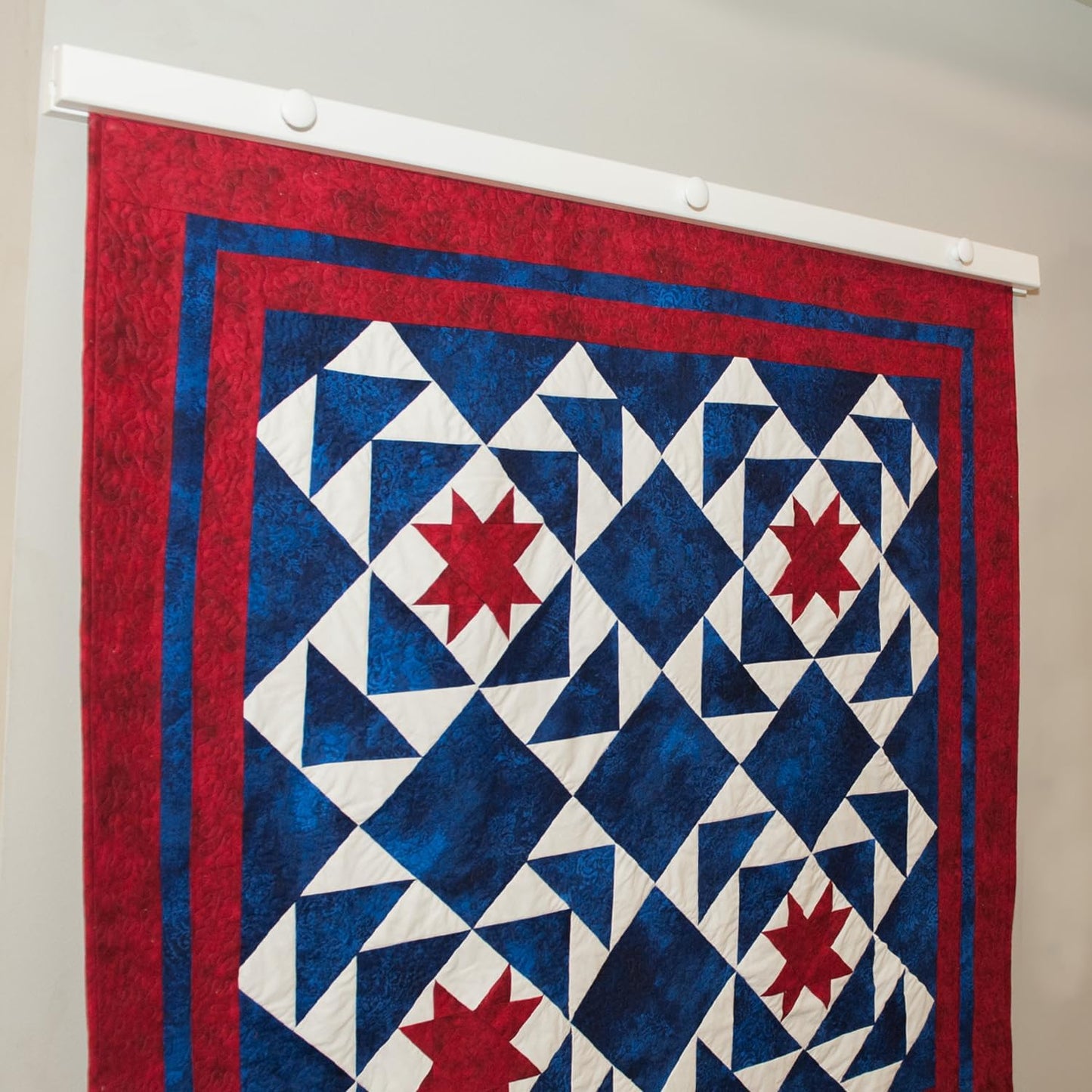 RRD Amish Made Wooden Quilt Rack Wall Mount - Rustic Tapestry Hangers for Rugs, Tapestries & Quilts - Maple Wood, White Paint, 42' Long