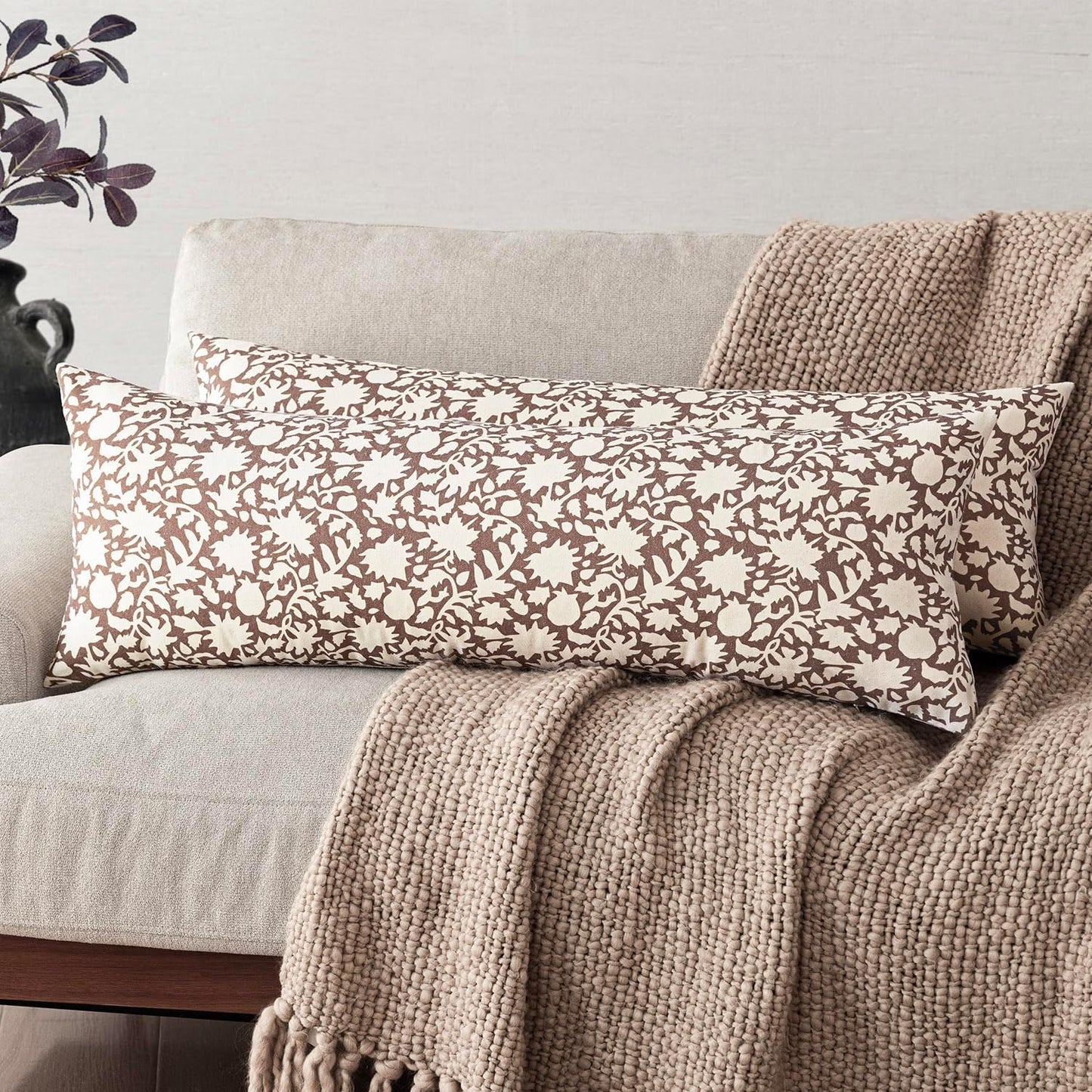 Foindtower Set of 2 Decorative Long Body Lumbar Throw Pillow Covers Accent Farmhouse Cushion Covers Floral Vintage Pillowcase for Couch Sofa Bedroom Living Room Home Decor Outdoor,14×36 Inch,Brown