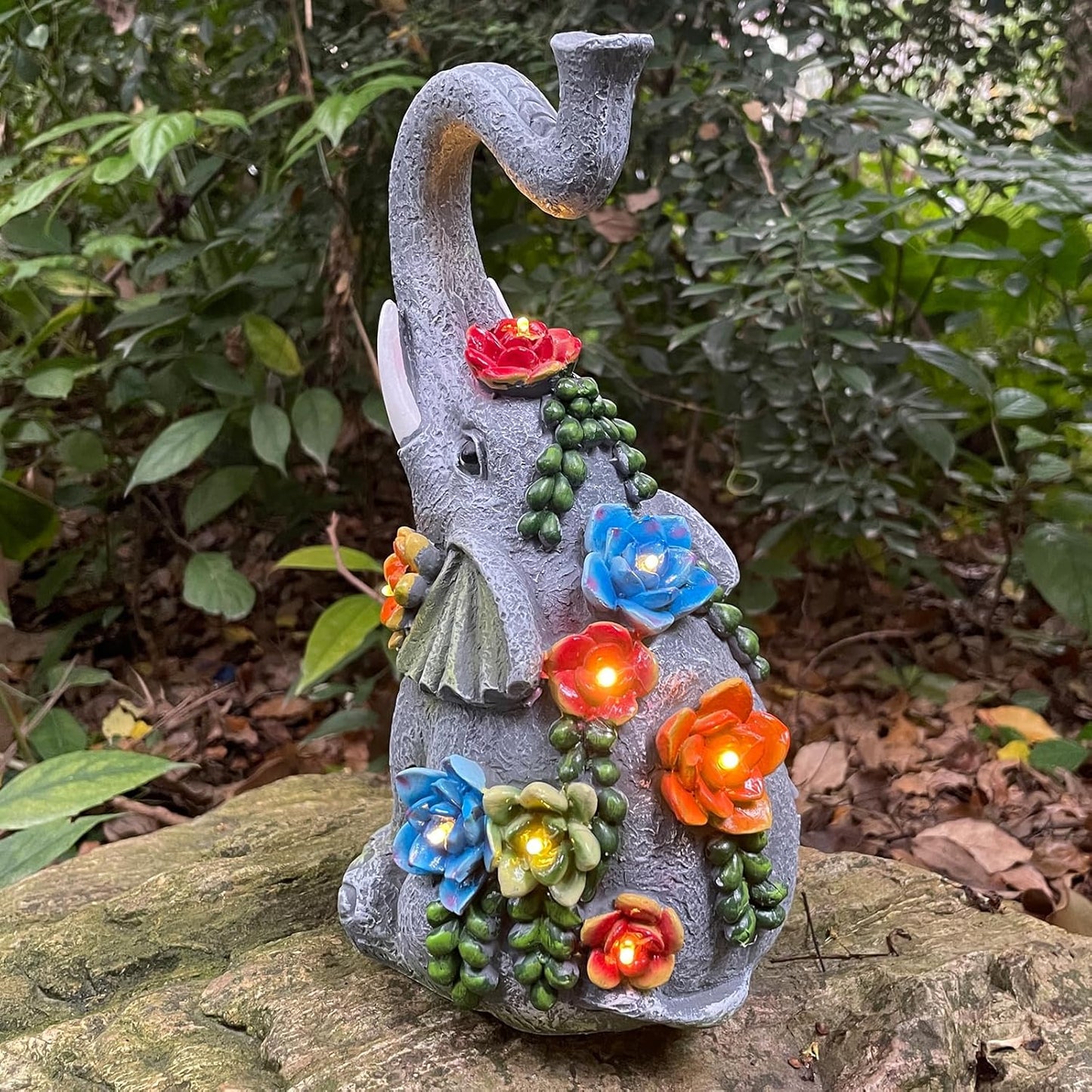 Solar Garden Statue Elephants Figurine with Solar Lights Outdoor Yard Decorations for Patio Porch Home Elephant Gifts for Women Mother's Day Housewarming Birtheday Gifts