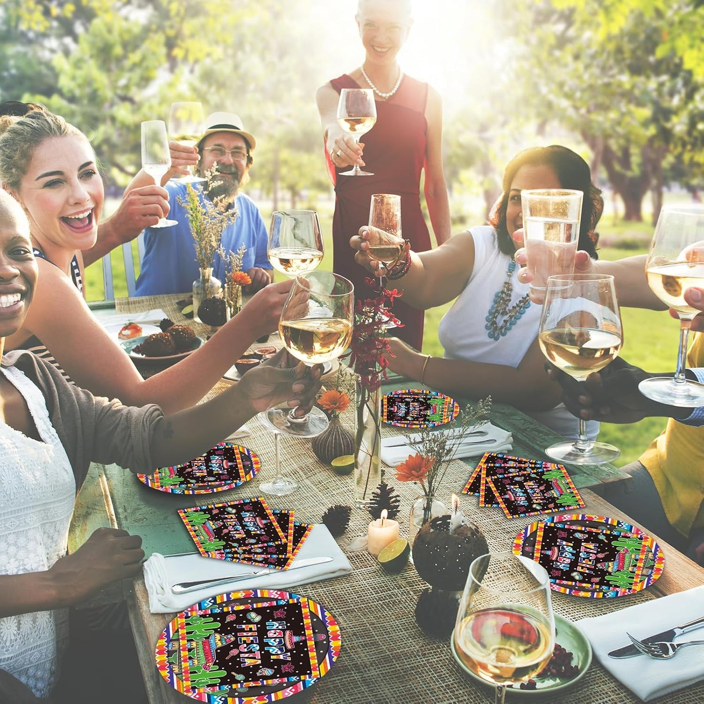 Mexican Party Paper Plates and Napkins Disposable Fiesta Party Supplies 9 inch 20 pcs Dessert Cake Plates & 20 pcs Napkins Tableware for Fruit Cake Party Decorations