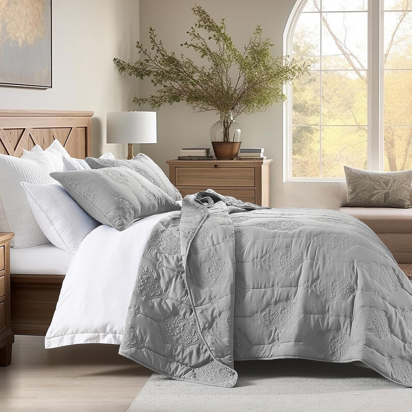 HORIMOTE HOME Grey Quilt Queen Size Floral Quilt Bedspread Lightweight Soft Pre-Washed Microfiber Bedcover, 3 Pieces Thin Comforter Bed Cover Bedding Set for All Season