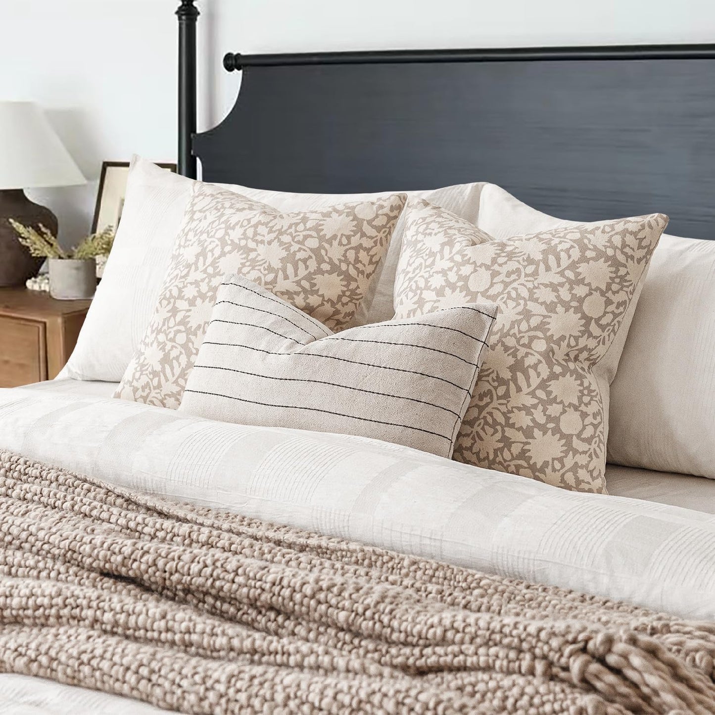 Foindtower Set of 2 Decorative Neutral Floral Throw Pillow Covers Accent Farmhouse Cushion Covers Boho Vintage Pillowcase for Couch Sofa Bedroom Living Room Home Decor Outdoor,22×22 Inch,Ivory Beige