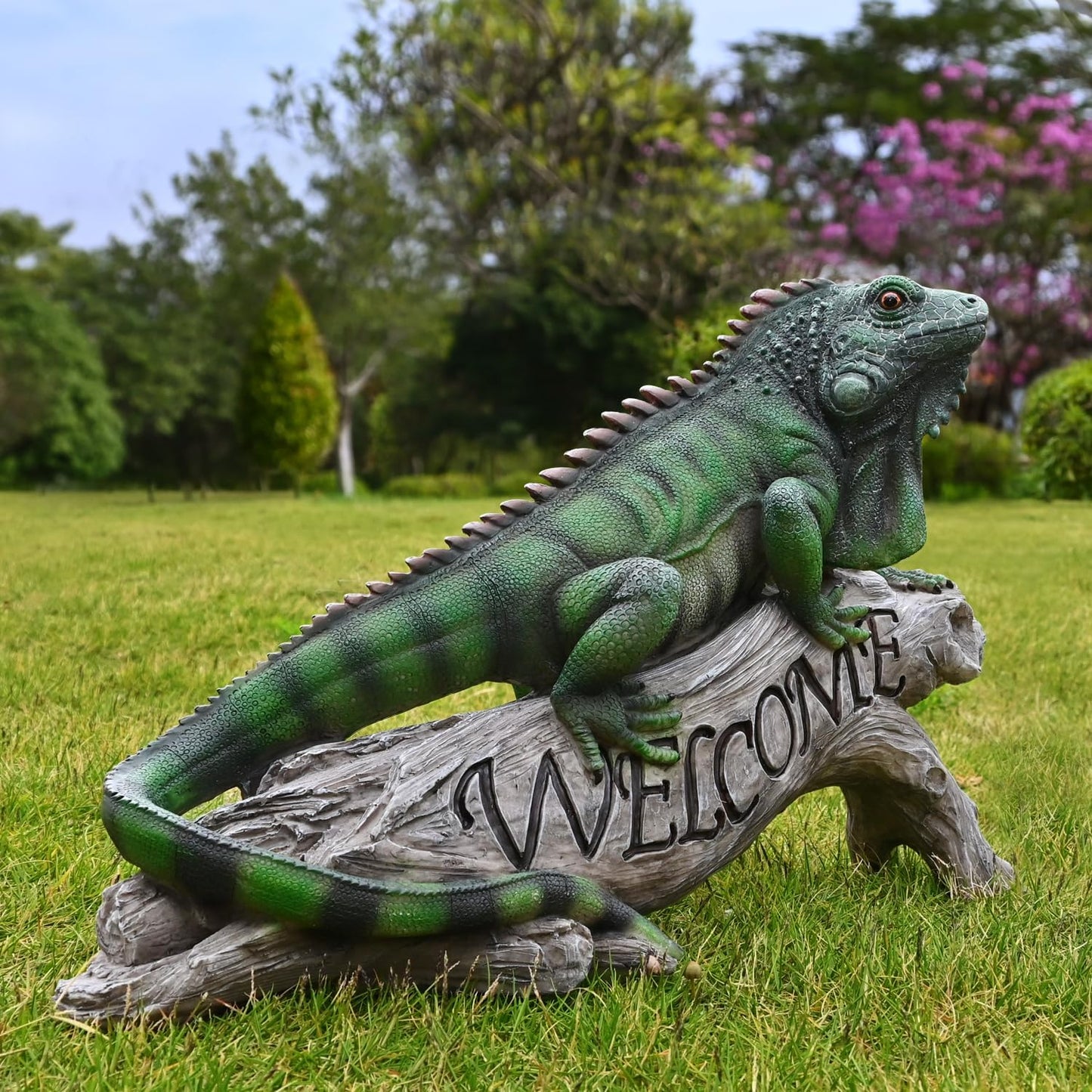 Chameleon Figurine Lizard Garden Decor: Big Iguana Figure Outdoor Statue Resin Yard Decoration Porch Large Sculpture Lawn Outside Flowerbed Accessories Welcome Sign